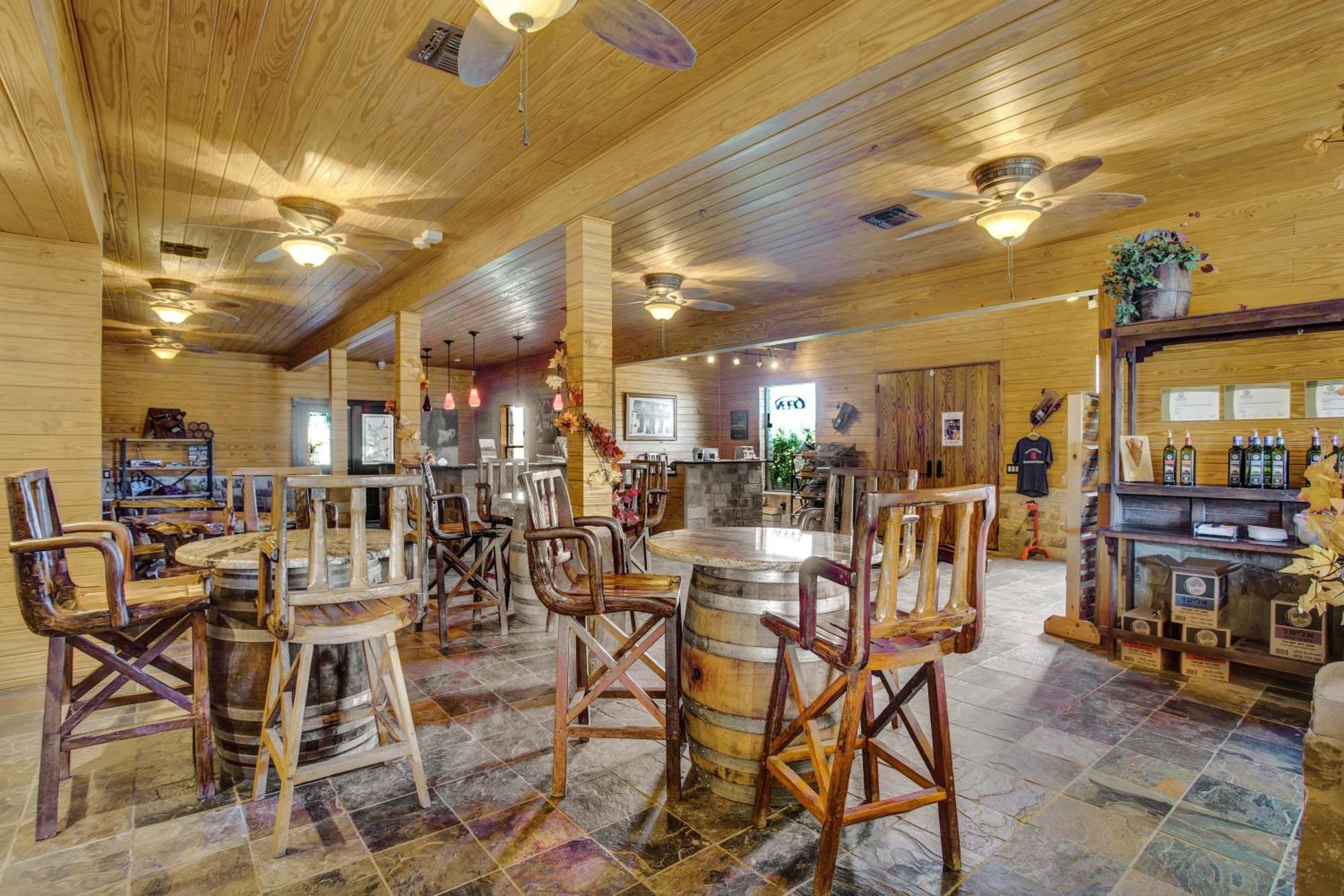 Pecan Cabin Фредериксбург Екстериор снимка