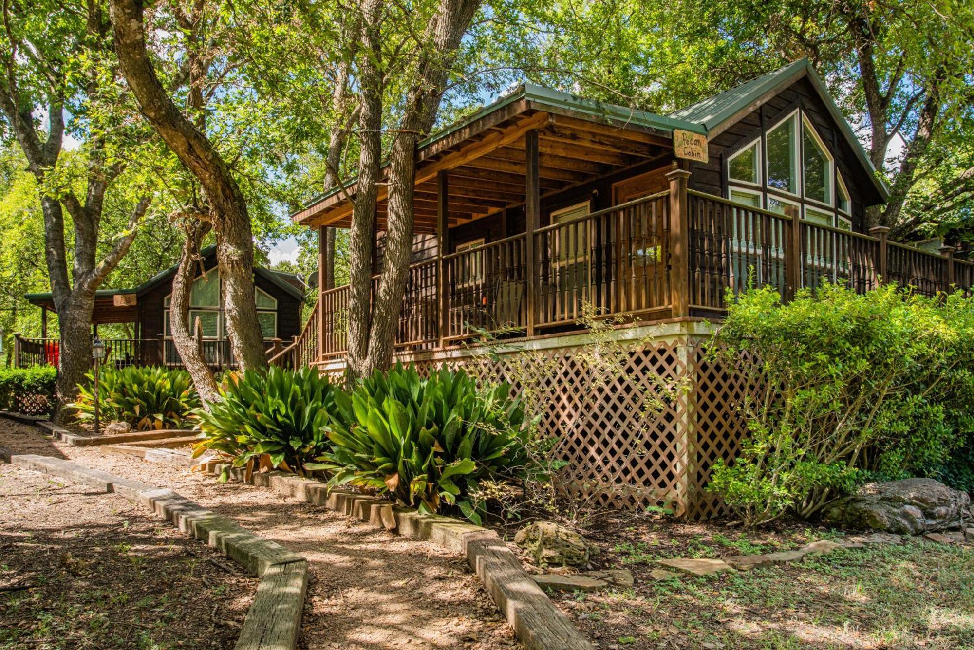 Pecan Cabin Фредериксбург Екстериор снимка